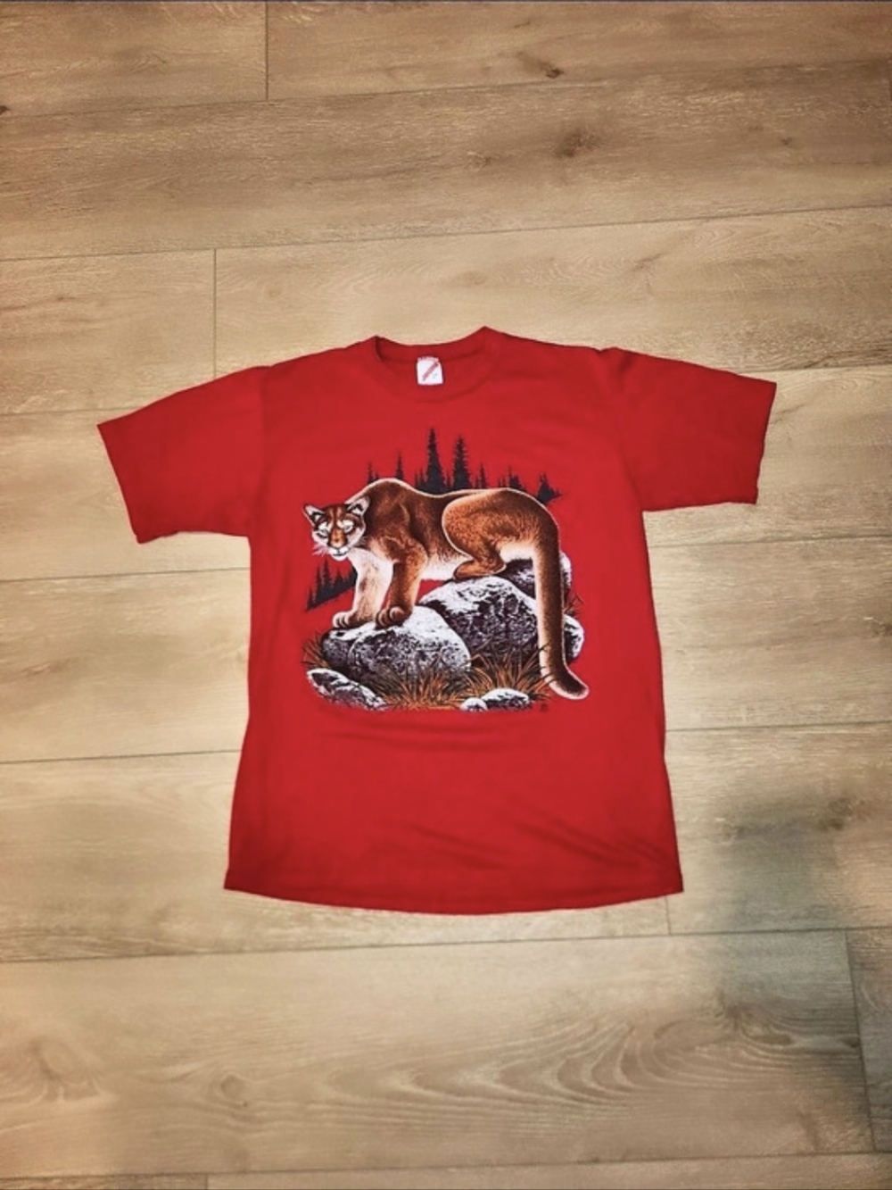 Vintage Y2K JERZEES Made In USA Cougar Mountain lion Graphic T-shirt Men's Large